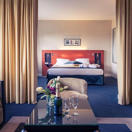 Mercure Maurepas Saint Quentin Exterior foto